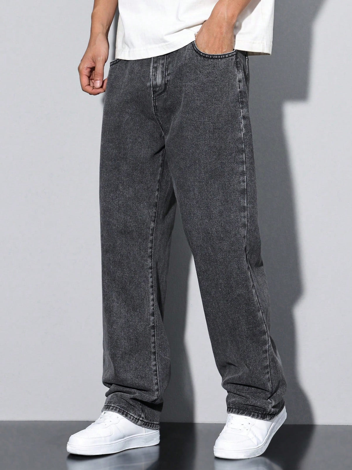 BLACK DENIM
