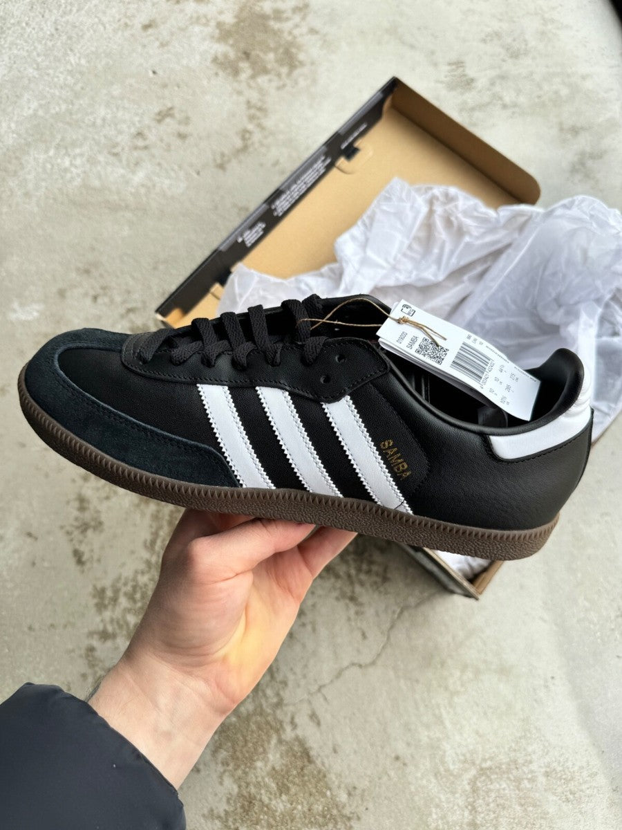 adidas Samba Leather Black/White sneakers (style code 019000), an iconic indoor soccer