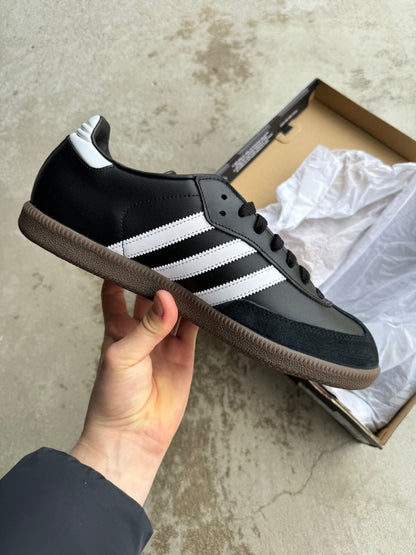 adidas Samba Leather Black/White sneakers (style code 019000), an iconic indoor soccer