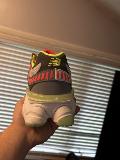 The selected region features the New Balance DTLR x 9060 'Glow'
