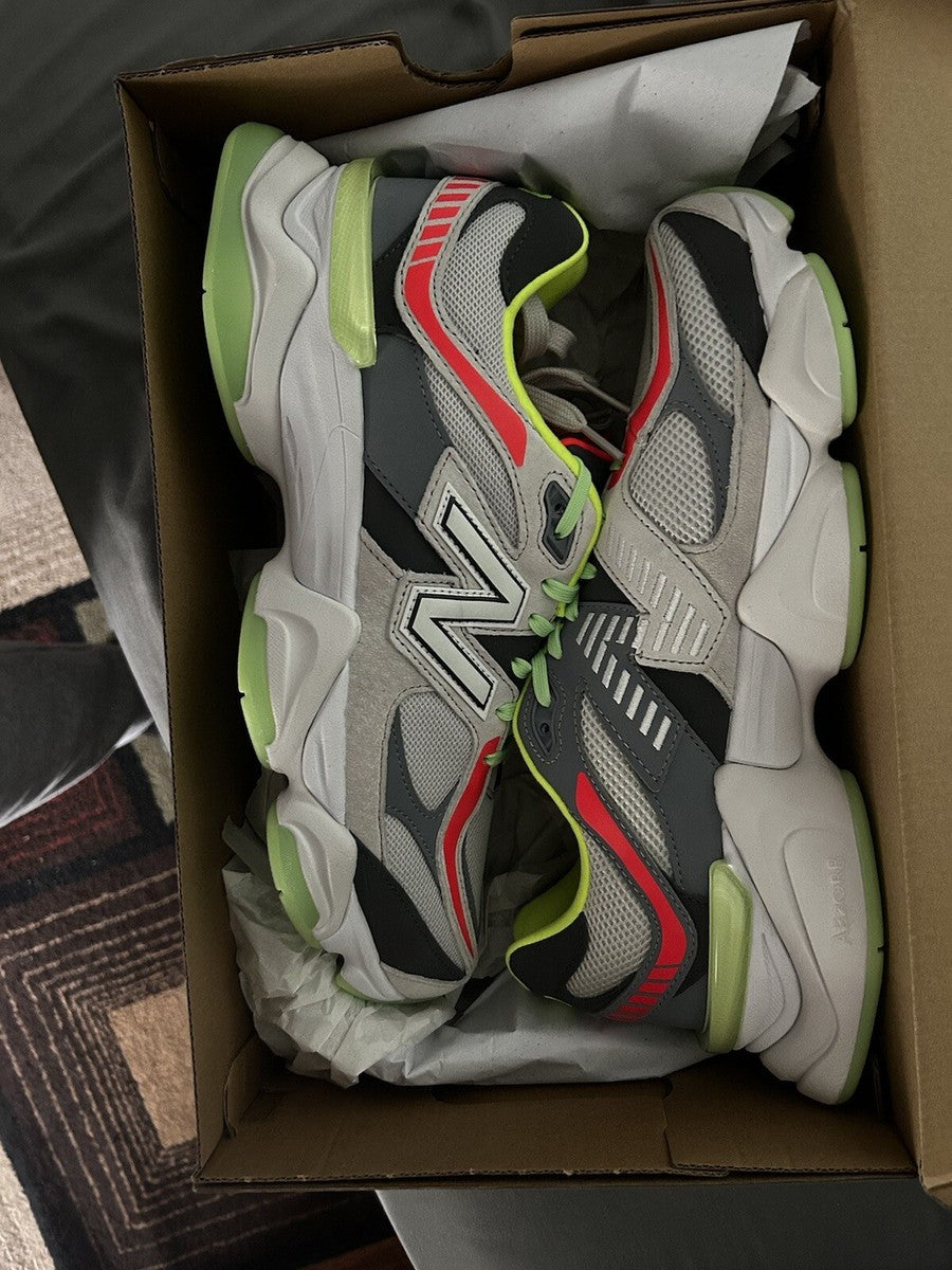 The selected region features the New Balance DTLR x 9060 'Glow'