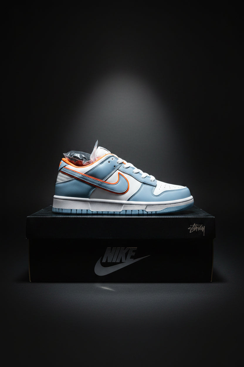 NIKE DUNK LOW