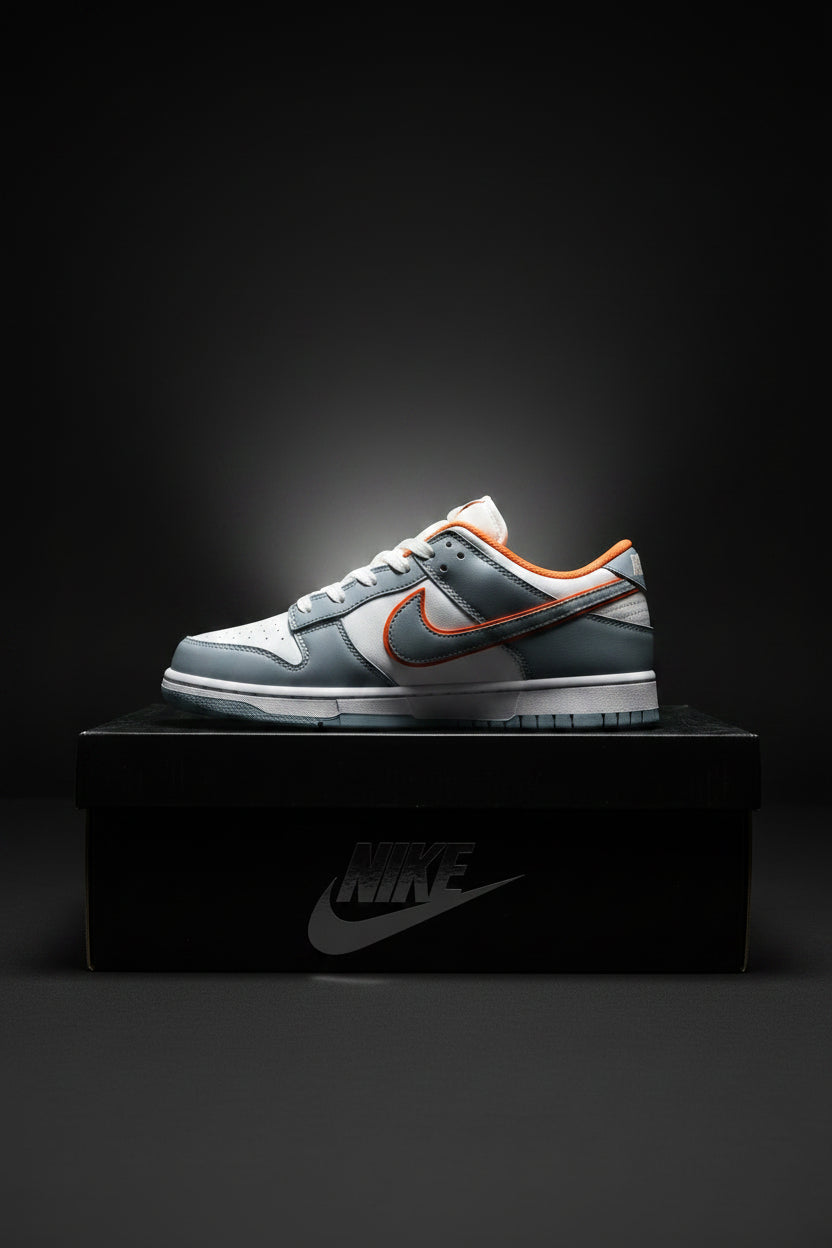 NIKE DUNK LOW