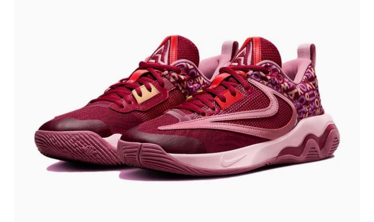 Nike Giannis Immortality 3