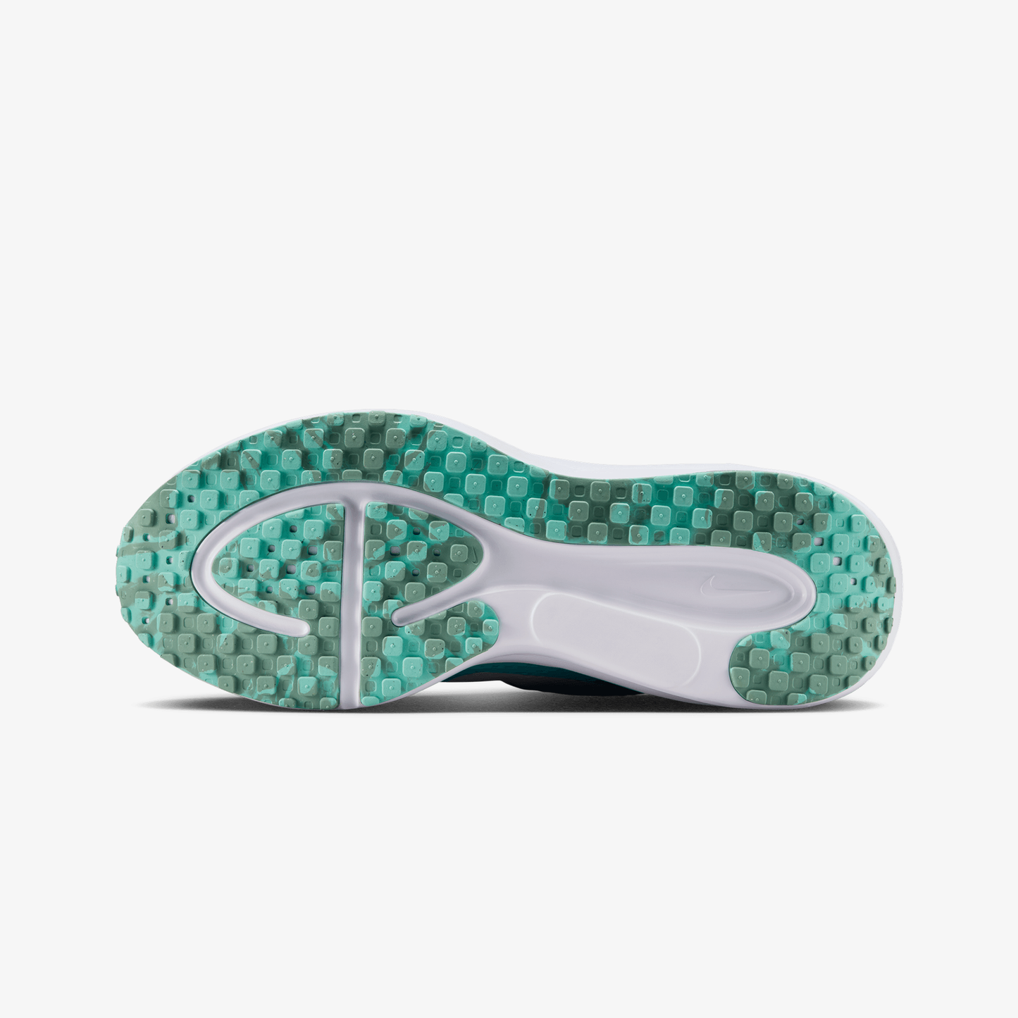 NIKE REVOLUTION 8