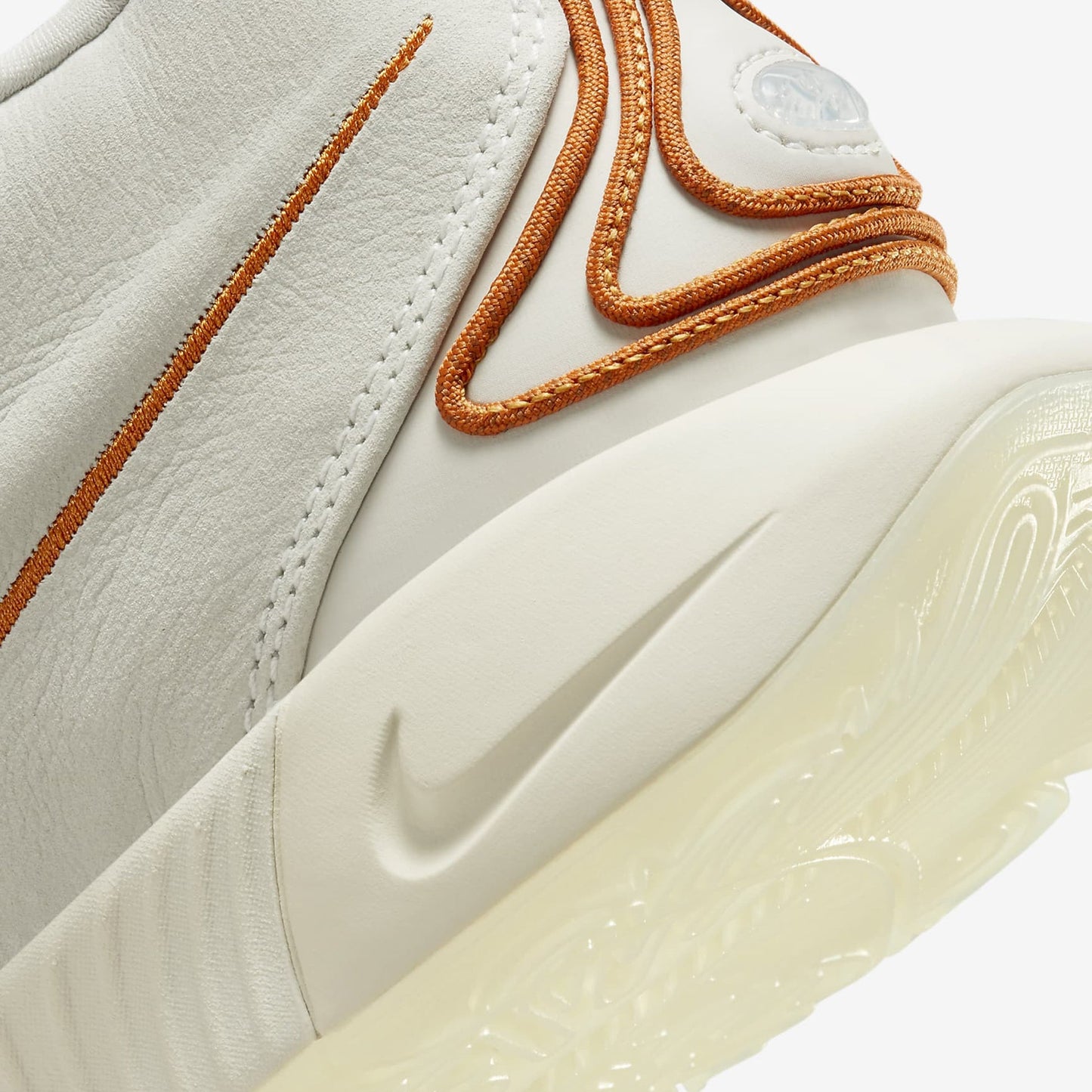 Nike LeBron XXI