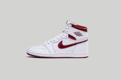 NIKE AIR JORDEN 1 RETRO HIGH '85" METALLIC