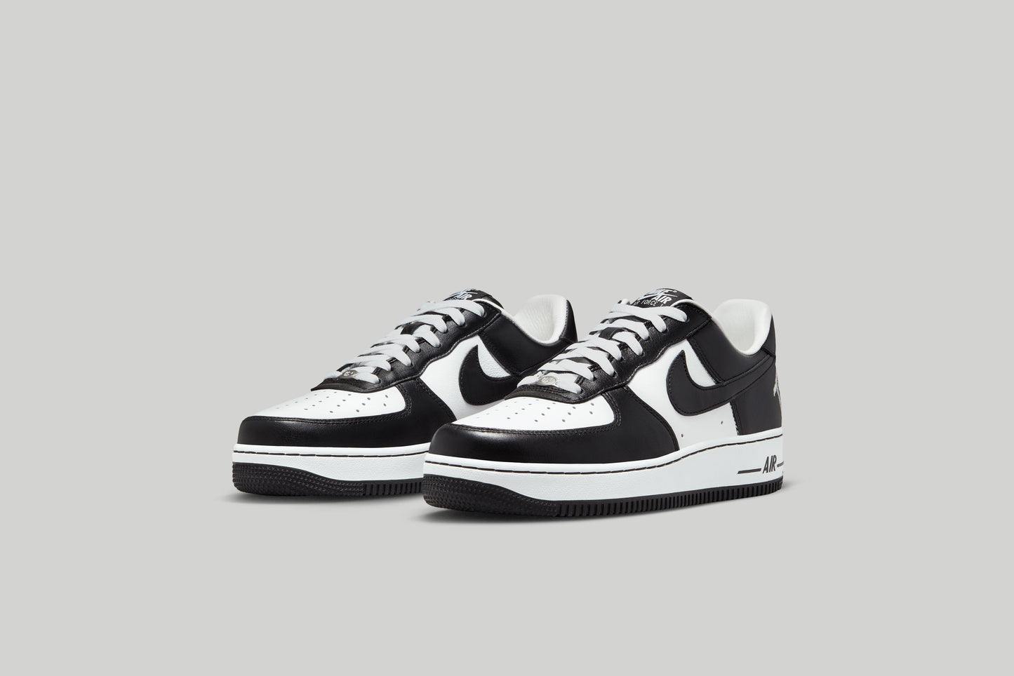 NIKE AIR FORCE 1 LOW "TERROR SQUARD"