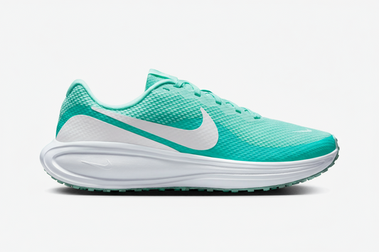 NIKE REVOLUTION 8