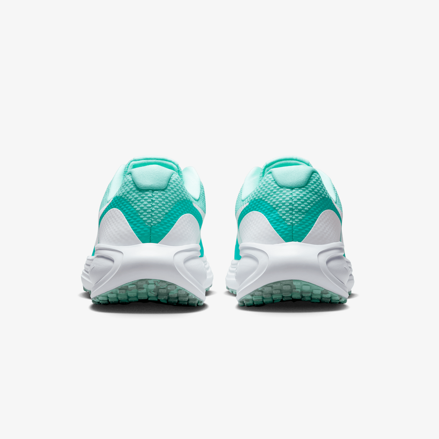 NIKE REVOLUTION 8
