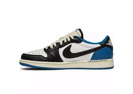 TRAVIS SCOTT AIR JORDEN 1