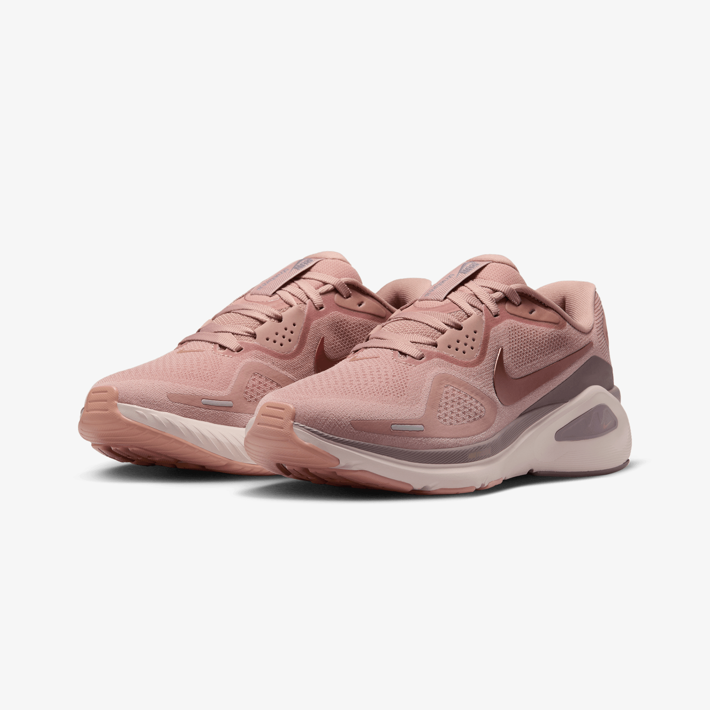 NIKE STRUCTURE 26