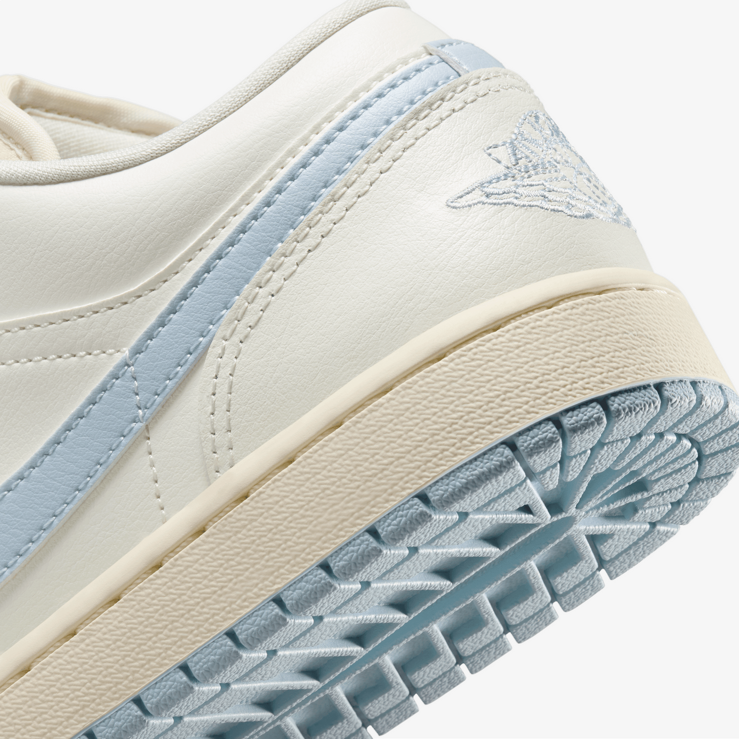 NIKE AIR JORDEN 1 LOW "SAIL/GHOST"