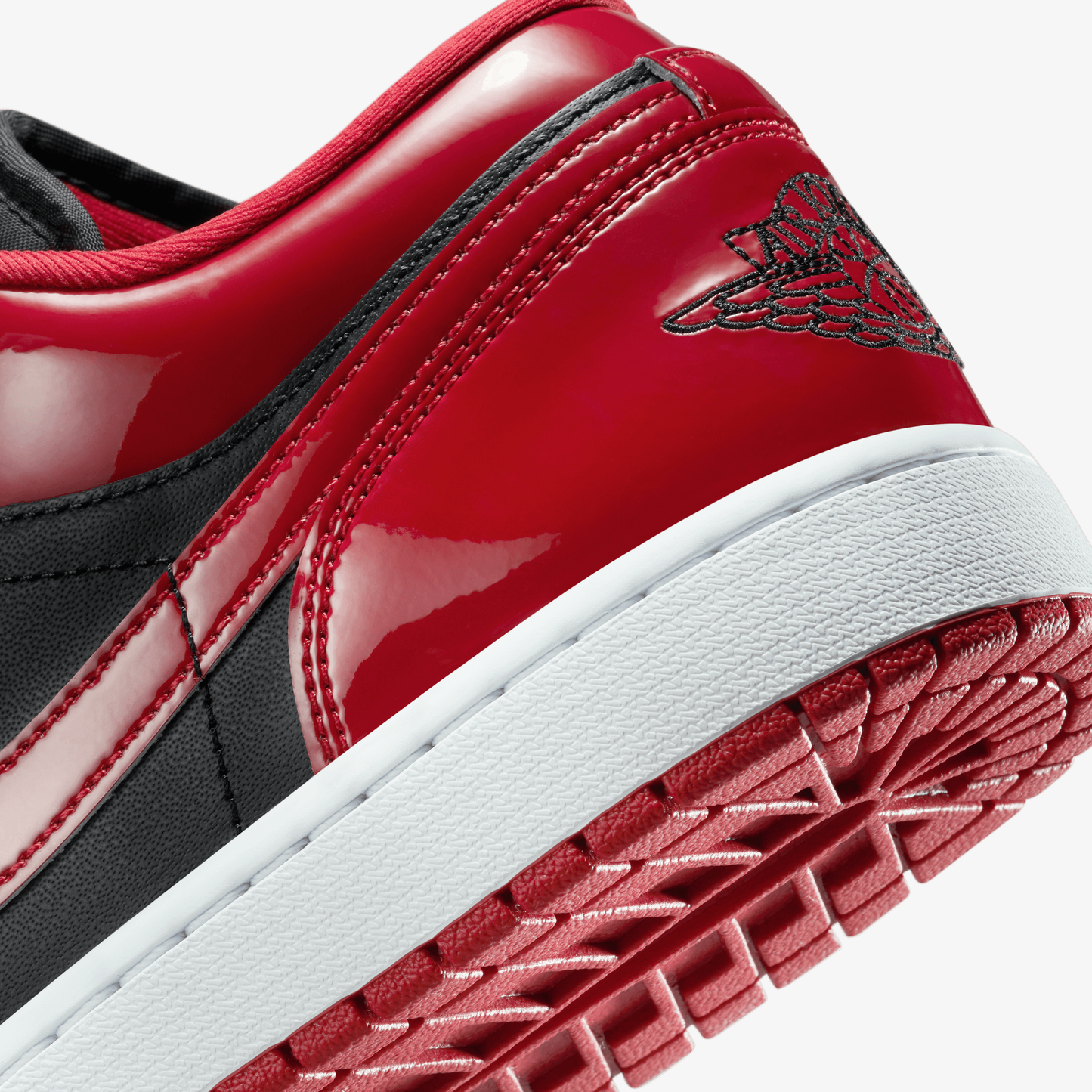 NIKE AIR JORDEN 1  VARSITY RED